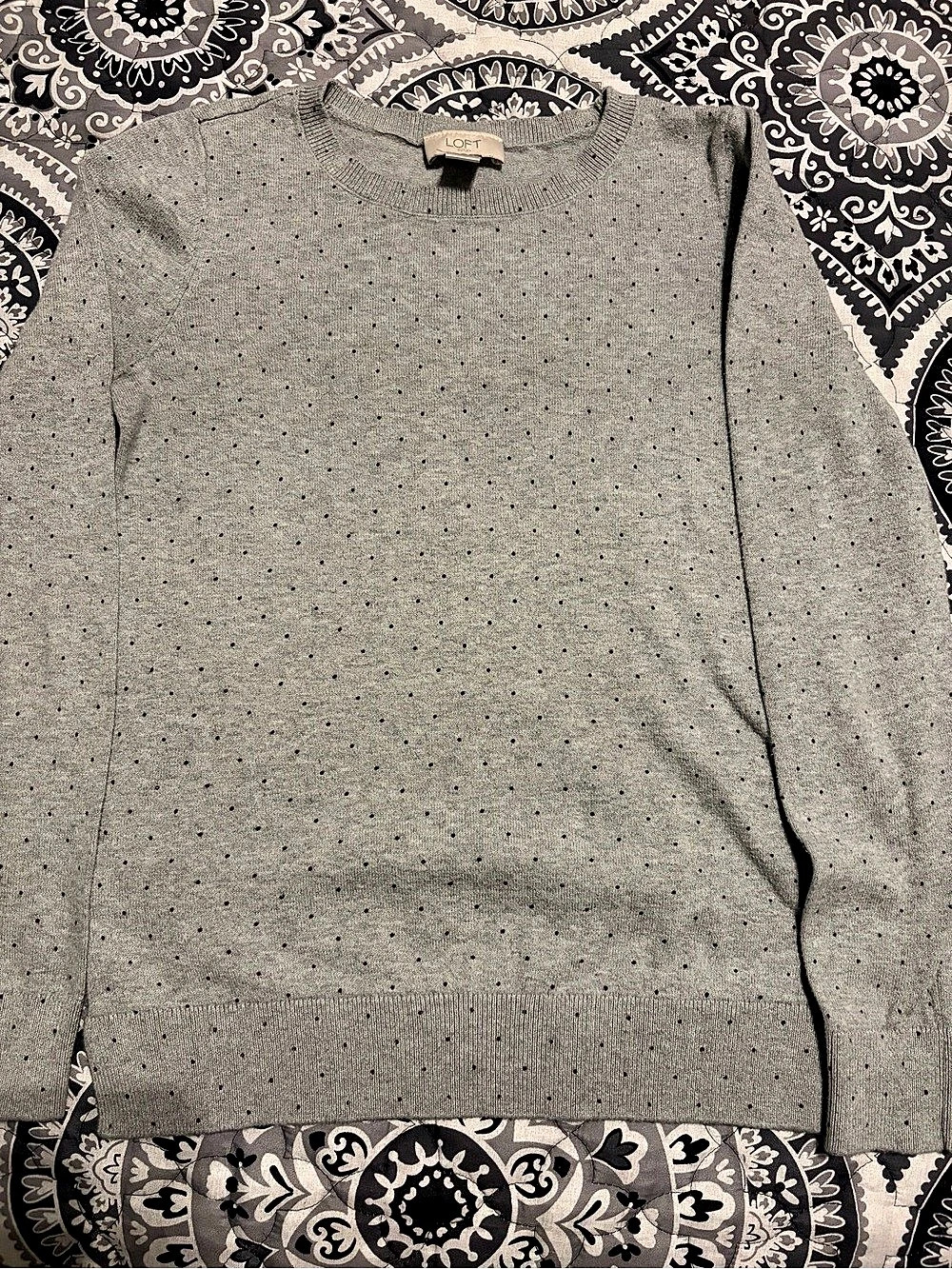 LOFT Polka Dot Crewneck Sweater in Gray Size XS
